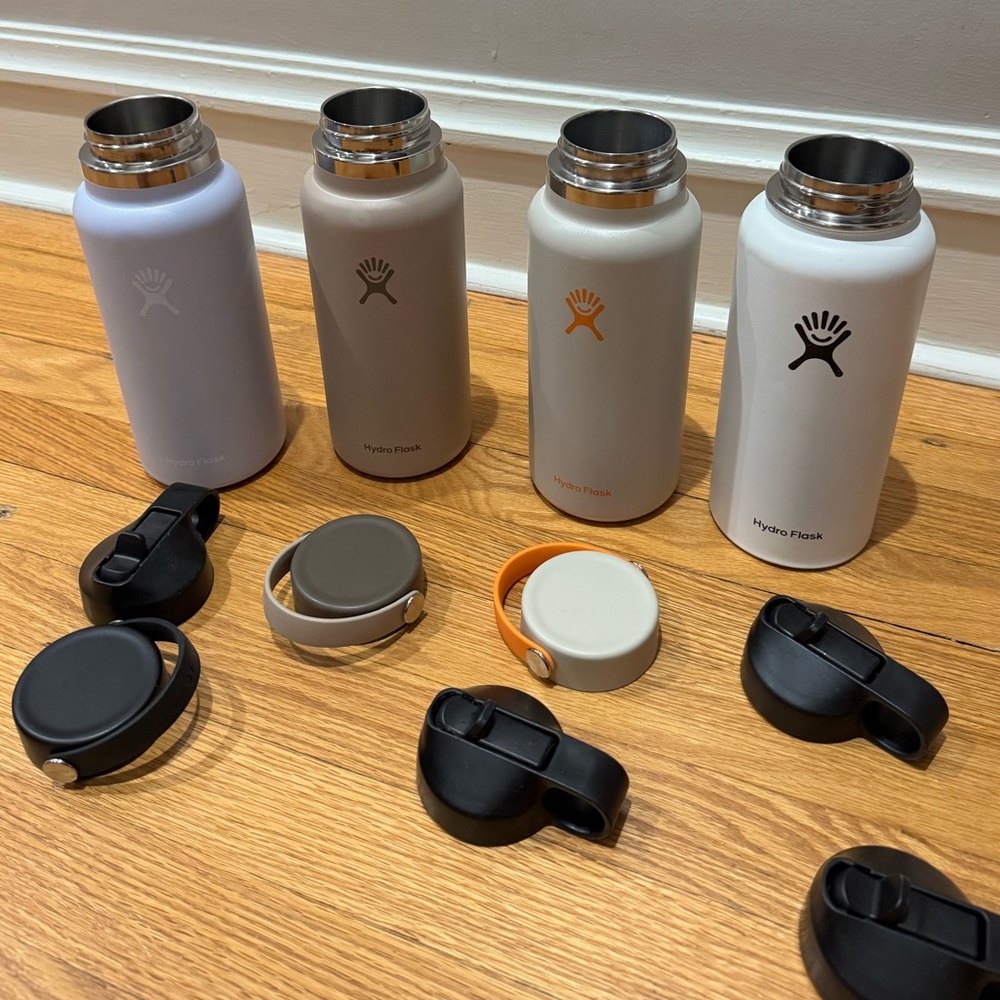 White Hydro flask 32 oz